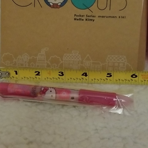 NWOT Hello Kitty Pad, Markers and Pen/Pencil - Picture 4 of 4